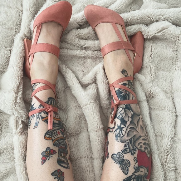 Shoes - Lace up heels